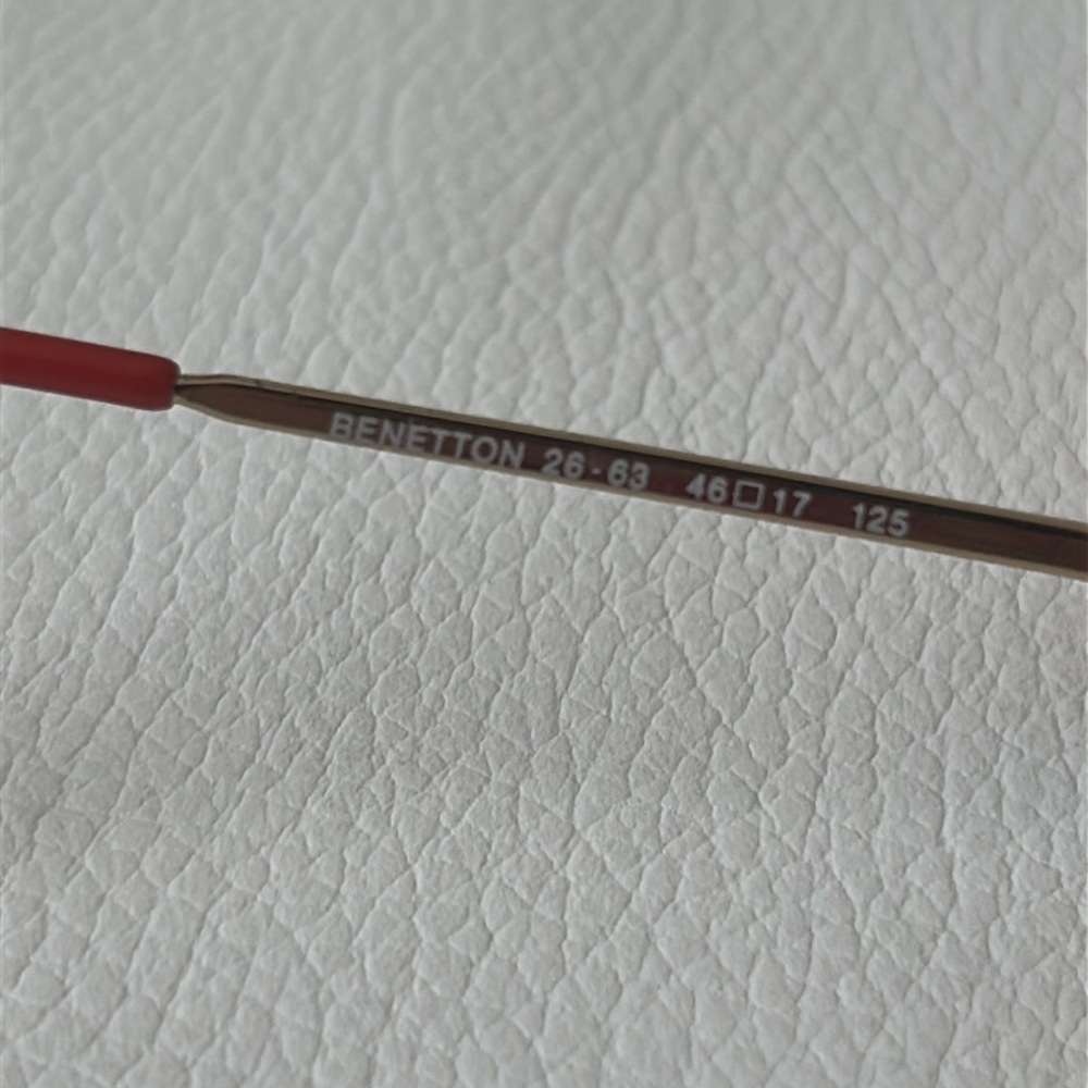 NEW. Round Red Retro Frame - Picture 10 of 15